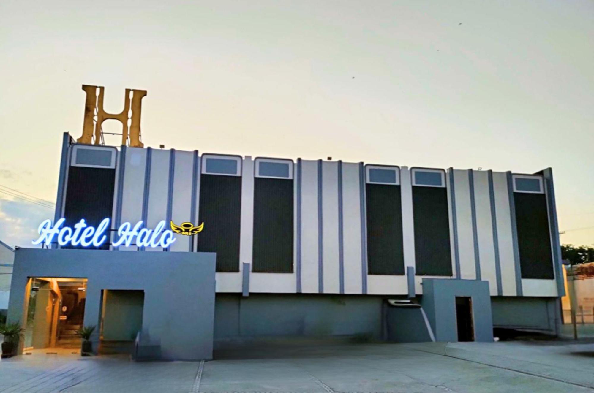 Hotel Halo Angeles City ภายนอก รูปภาพ