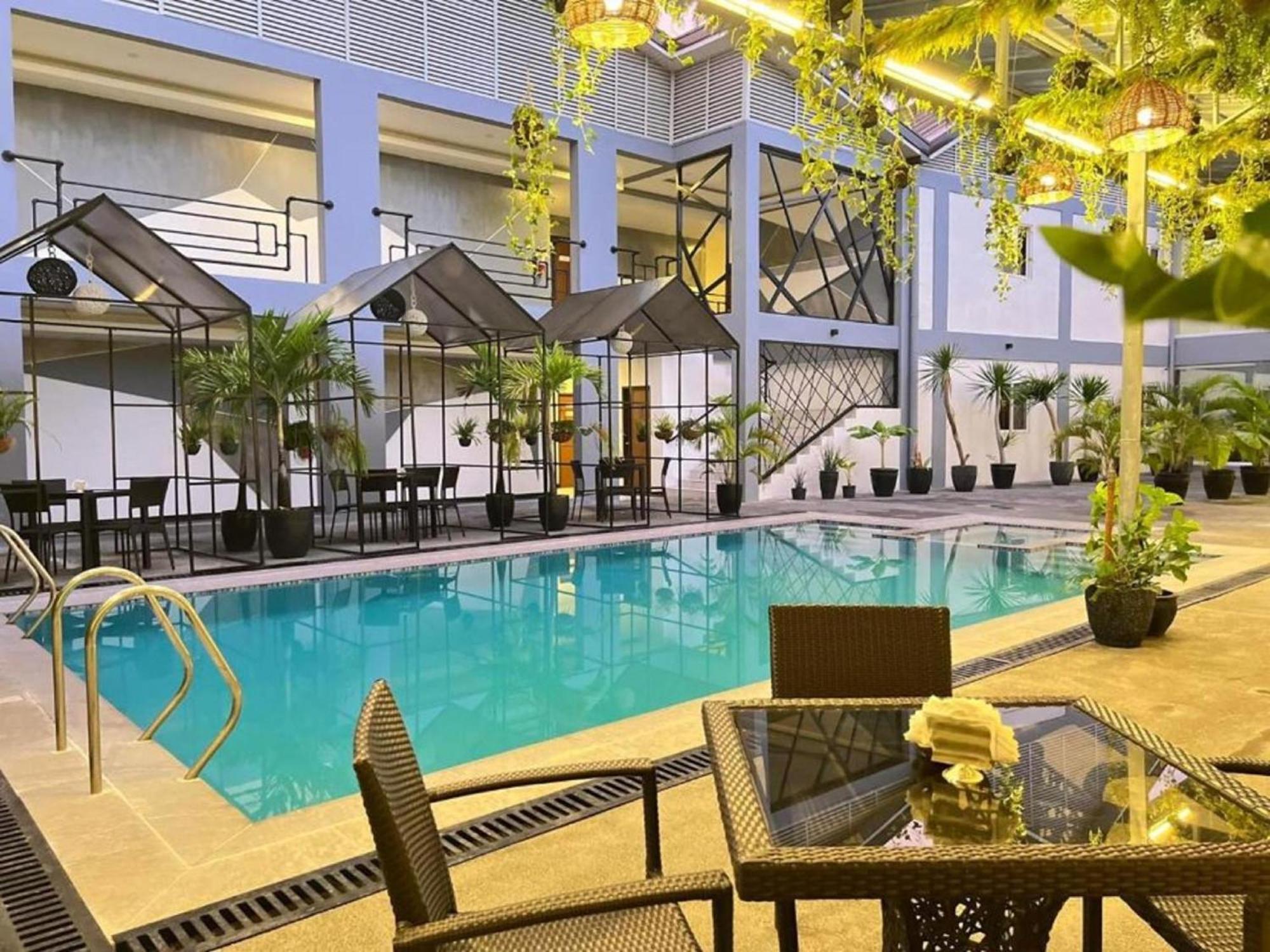 Hotel Halo Angeles City ภายนอก รูปภาพ